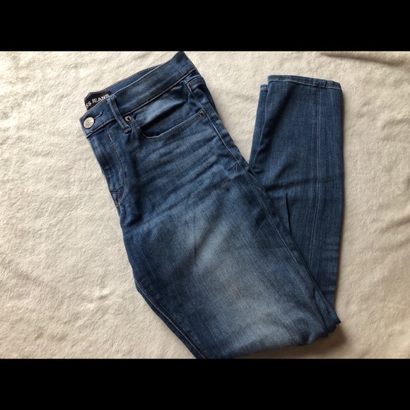 Express Jeans - Picture 2 of 2